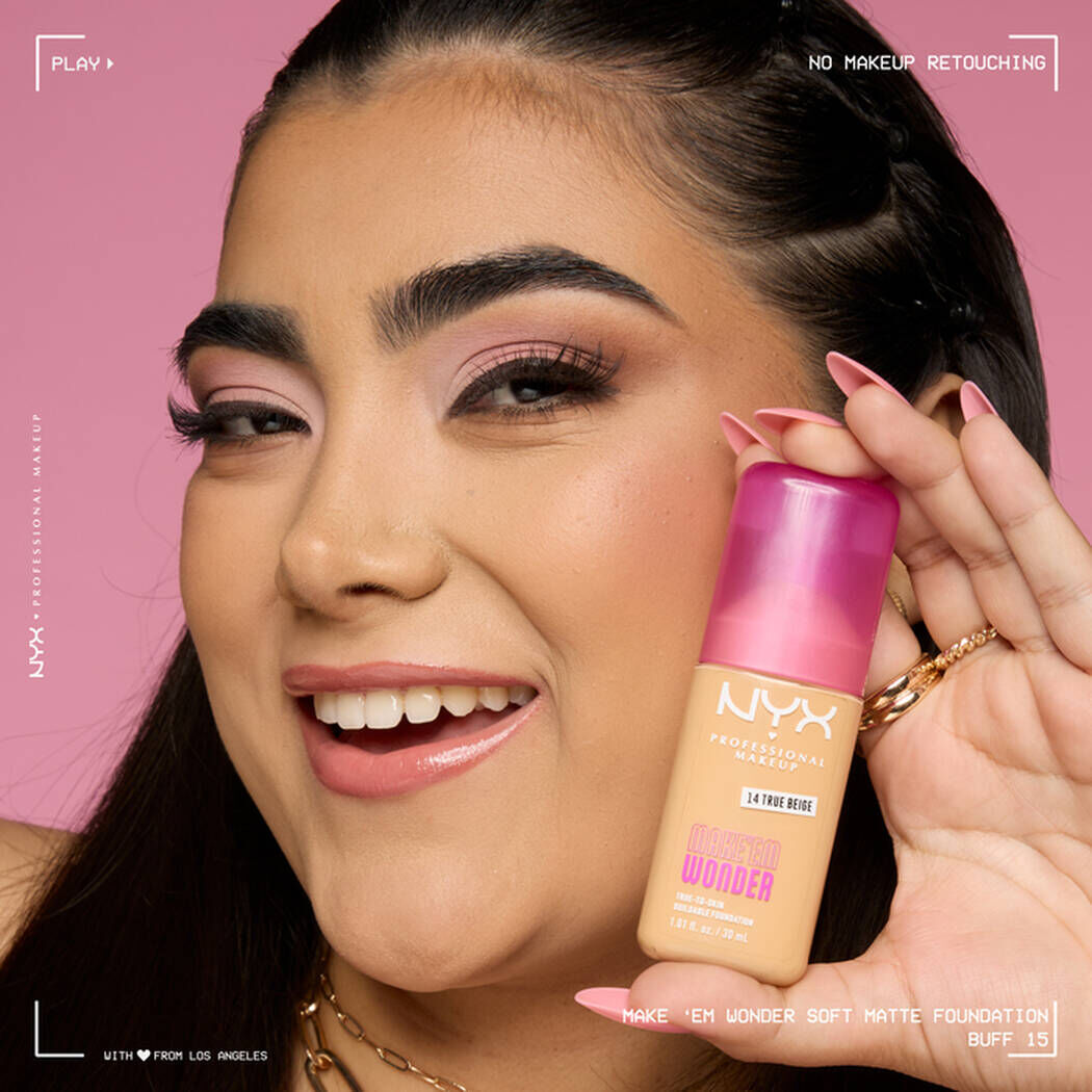 Eşit Bir Ten Rengi icin Fondoten