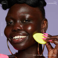 PLUMP RIGHT BACK SILICONE APPLICATOR
